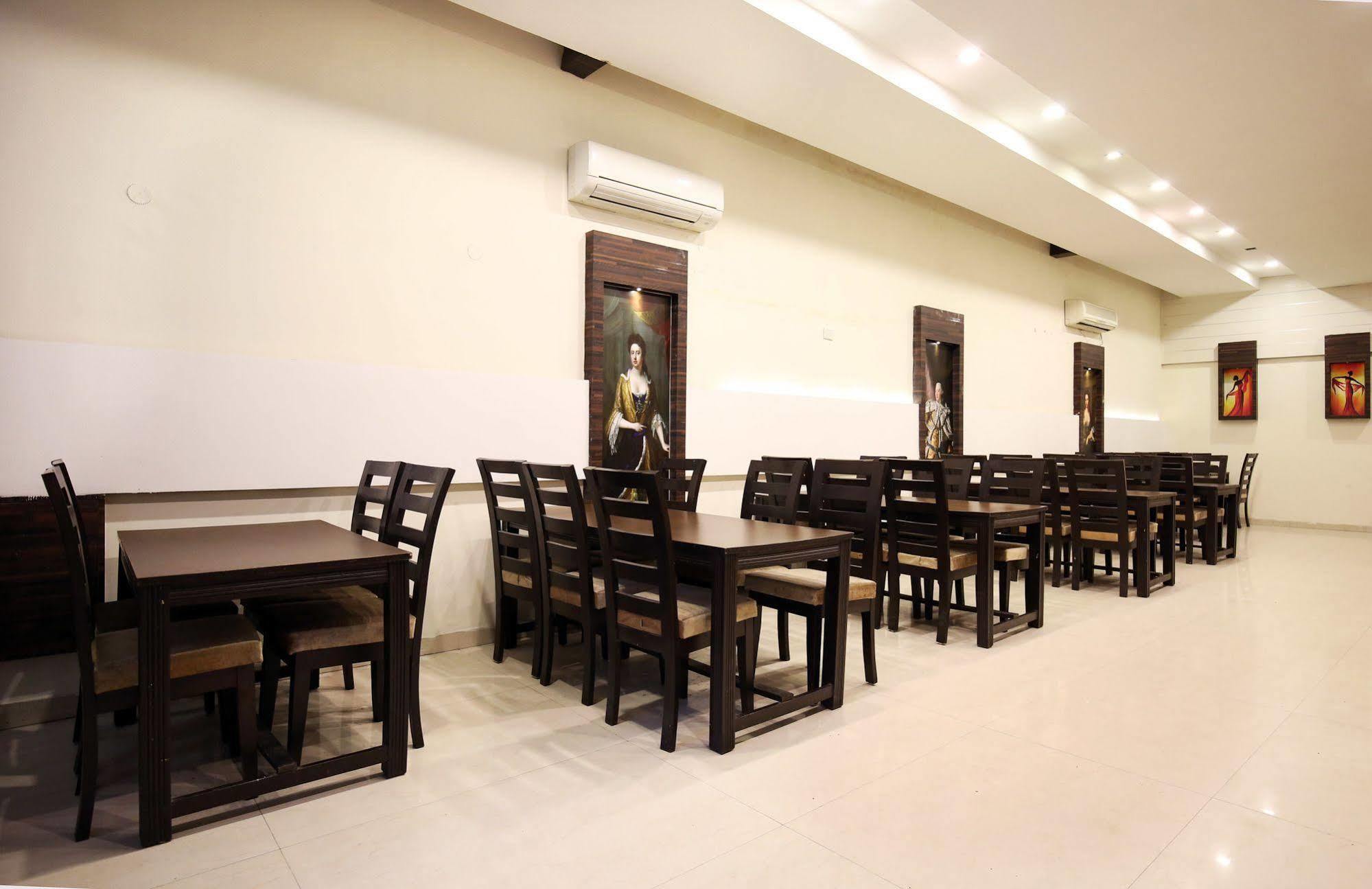 Hotel Mm Yellowuds 암리차르 외부 사진